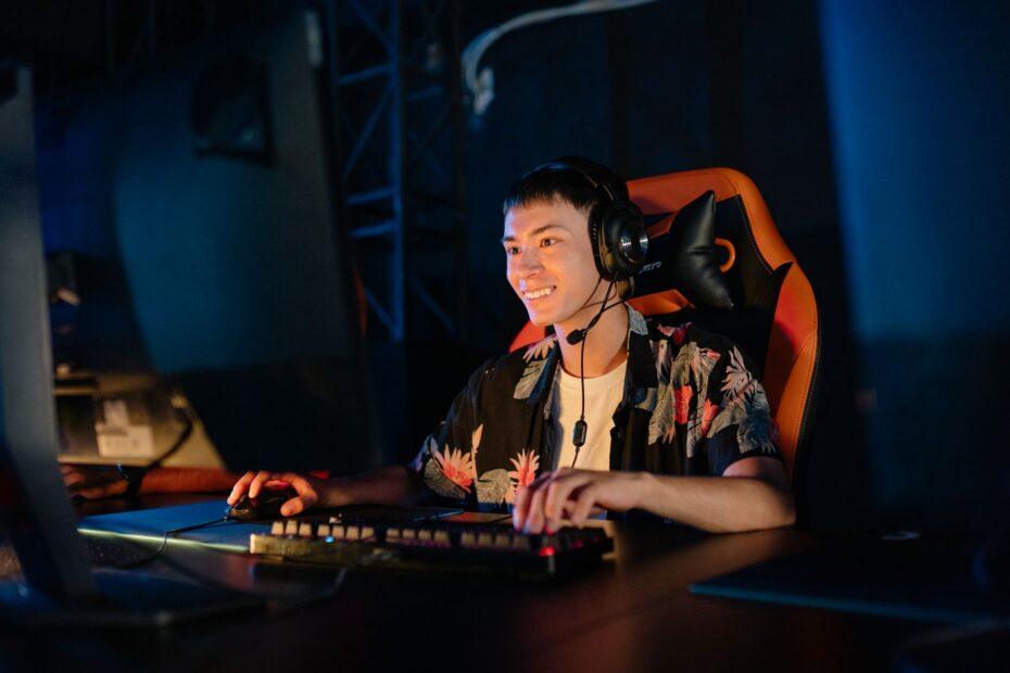 Illustration of What Makes Certain Monitors Better Suited For Fast Paced Competitive Games