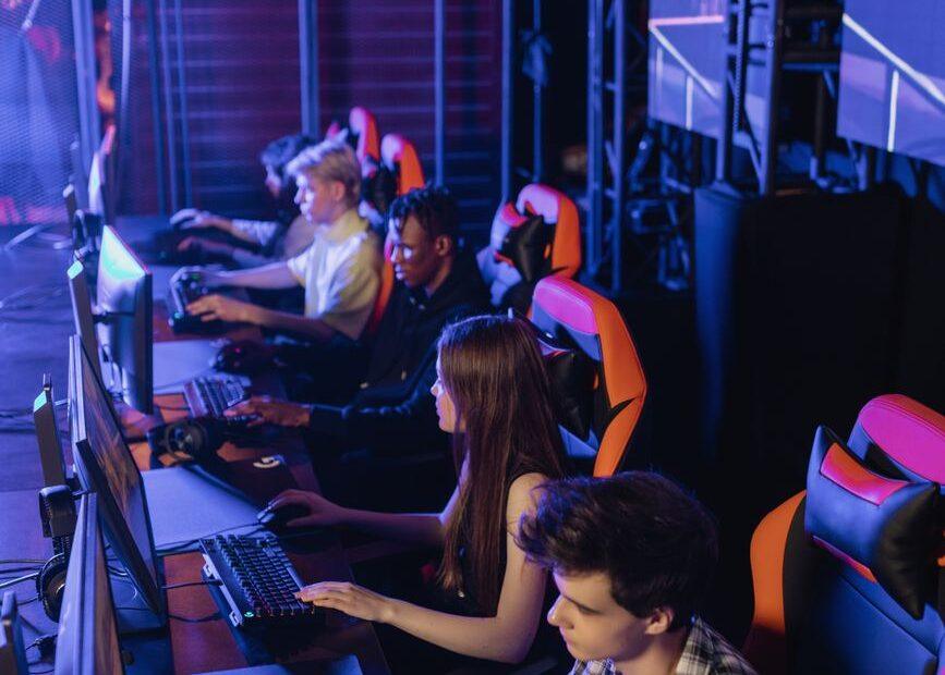 Illustration of What Makes Certain Peripherals Marketed Specifically Toward Competitive Players