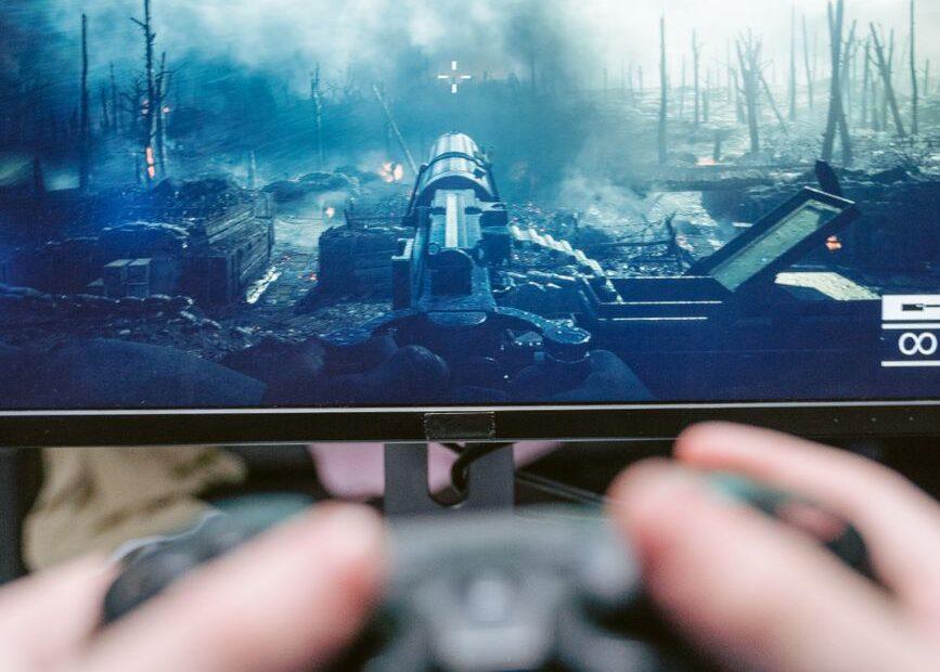 Illustration of Why Some Gamers Choose Ultrawide Monitors For Immersive Single Player Titles